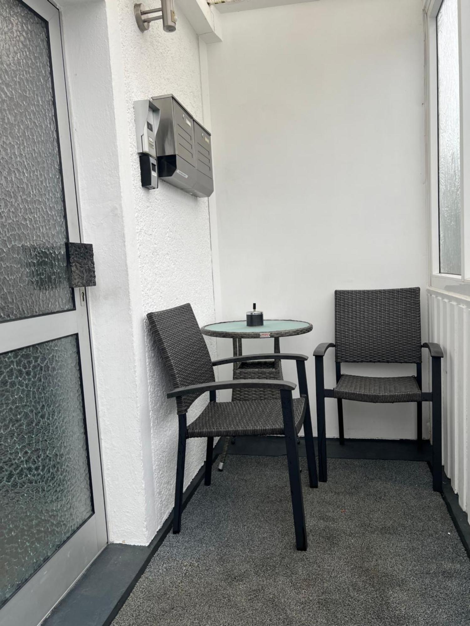 Moderne Helle 2,5 Zimmer Wohnung Mit Grossem Bad Und Kueche In טרוסינגן מראה חיצוני תמונה
