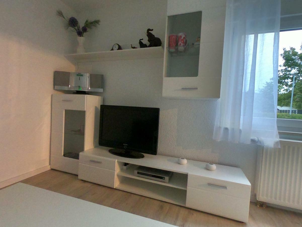 Moderne Helle 2,5 Zimmer Wohnung Mit Grossem Bad Und Kueche In טרוסינגן מראה חיצוני תמונה