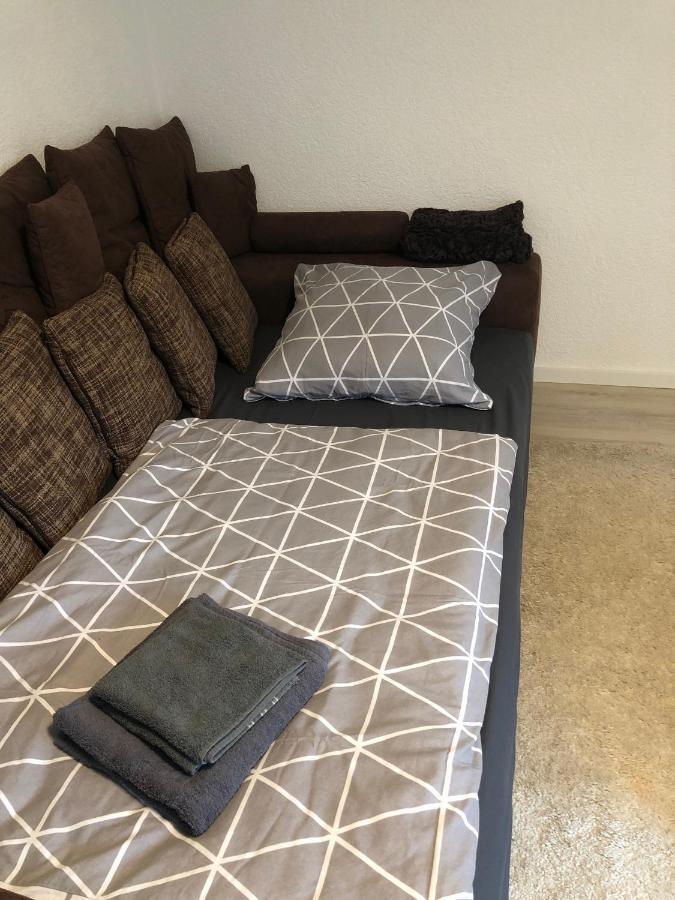 Moderne Helle 2,5 Zimmer Wohnung Mit Grossem Bad Und Kueche In טרוסינגן מראה חיצוני תמונה